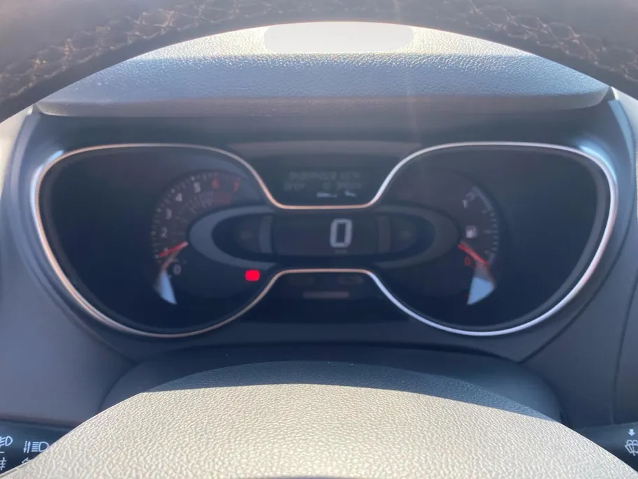 Renault Captur 0.9 TCe Zen NL auto | navigatie | trekhaak | airco | cruise control | etc.