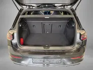 Volkswagen Golf 1.5 eHybrid 272pk DSG GTE · Panoramadak · Leder · Wegklapbare Trekhaak · Stoelventilatie · Camera · Dodehoek Detectie · 18'' Inch · Garantie t/m 30-0-2030 of 100.000km