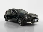Kia Niro 1.6 GDi Hybrid DynamicPlusLine | Navigatiesysteem | Apple Carplay / Android Auto | Licht + Regensensor | Stoel + Stuurverwarming| Elektrisch bedienbaar Schuifdak | Elektrische Achterklep | Parkeersensoren Voor + Achter | Cruise Control Adaptief | Rijstroo