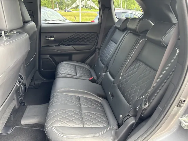 Mitsubishi Outlander 2.4 PHEV Diamond