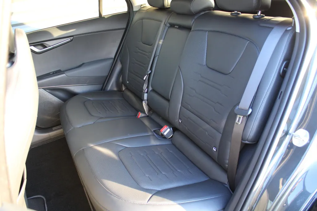 Kia Niro EV DynamicPlusLine 64.8 kWh | Airco | Navi | Camera | Cruise | 17' LM | PDC |