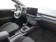 Ford Focus Wagon 1.0 EcoBoost Hybrid ST Line | NL-Auto | Dealeronderhouden | Winter Pack | Climate Control | Parkeersensoren | 17' Lichtmetaal | Apple Carplay&Android Auto | Led Koplampen |