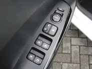 Kia Picanto 1.0 DPI AMT ExecutiveLine | Stuur-/stoelverwarming | Camera | Draadloze telefoonlader | LED | 15' LM | Clima | Cruise | Navi | Automaat |