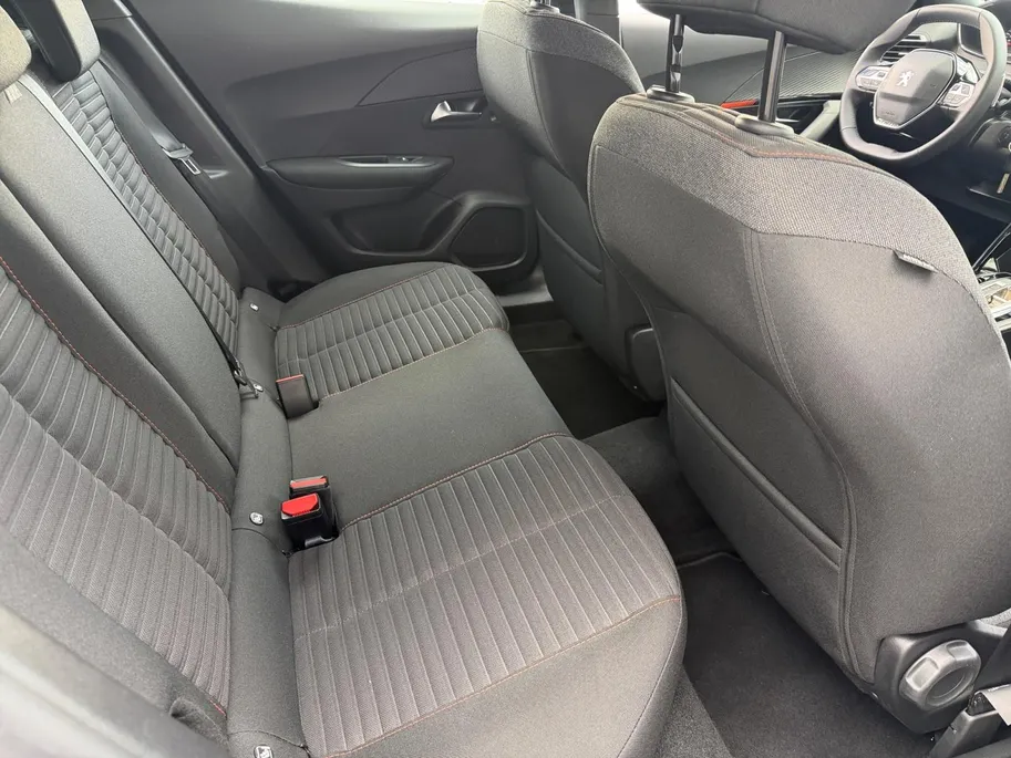Peugeot 2008 1.2 PureTech Active Pack | 360 Camera | Apple Carplay | Android Auto | Navigatie |