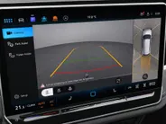 Volkswagen Passat Variant 1.5eHybrid 200kW/272PK R-Line · Panoramadak · Trekhaak · 360°Camera + Parkeersensoren · Garantie t/m 11-11-2030 of 100000km.