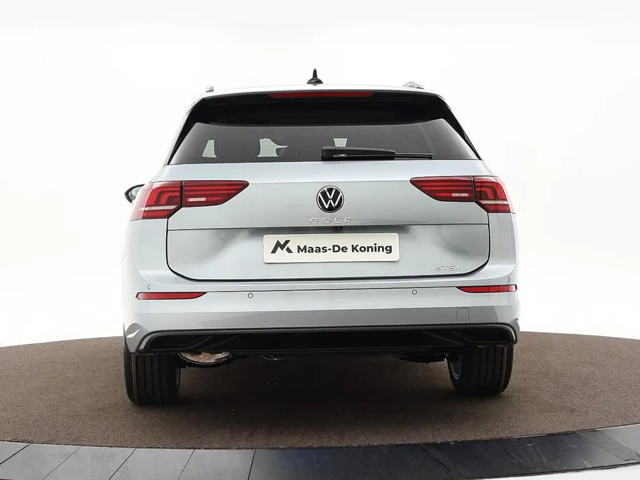 Volkswagen Golf variant Life Edition 1.5 eTSI 116 pk 7 versn. DSG · Achteruitrijcamera · draadloze telefoonlader · Prijs is inclusief inruilpremie · MEGA SALE