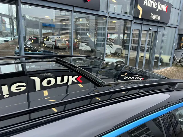 Lynk & Co 01 1.5 AUTOMAAT | 360 CAMERA | PANORAMA DAK | EL A. KLEP | ADAPTIVE CRUISE | ZWARTE HEMEL | ROLHOES |