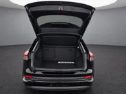 Audi Q4 e-tron 45 quattro 286pk S Edition 82 kWh · Trekhaak · 21'' Velgen · Apple/Android Car Play · Camera · Stoelverwarming ·