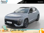 Hyundai Kona 1.6 GDI HEV N Line Sky | Apple Carplay/Android Auto | Kunstlederen/suede bekleding | Lichtmetalen velgen 5-spaaks 18 | Schuif/kanteldak