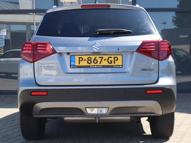 Suzuki Vitara 1.5 Hybrid Style | Carplay | All Seasons | Leder