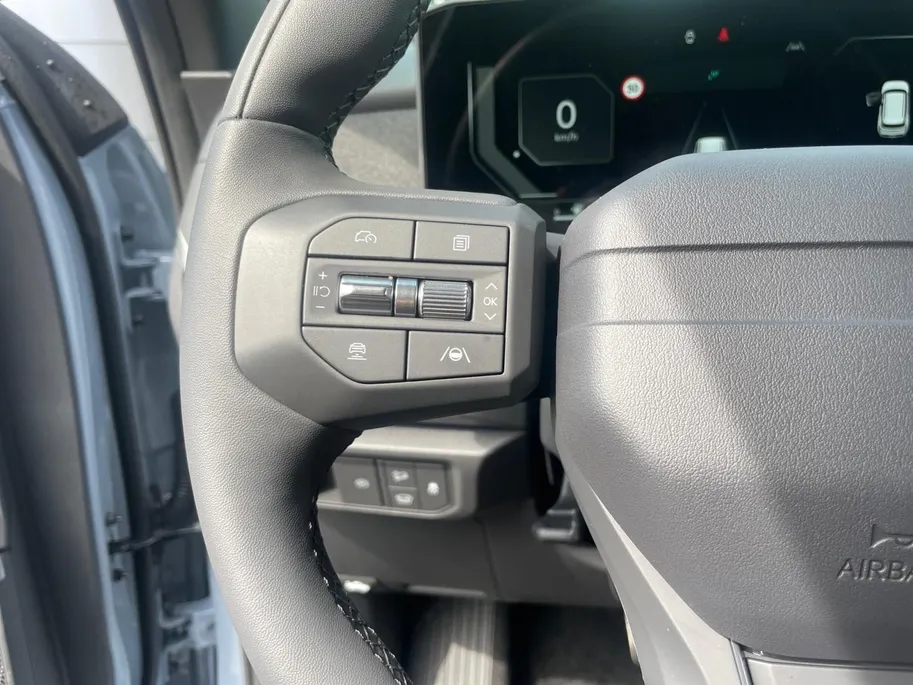 Kia Seltos 1.6 GDi X-Line Demo Edition | Cruise Control | Climate Control | Camera | Navigatie | Stoelverwarming | Stuurverwarming | 19 Inch Velgen |