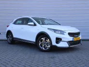 Kia XCeed 1.5 T-GDI MHEV DynamicLine | Android Auto/Apple Carplay | Stoel-/stuurverwarming | 16' LM | Camera | Zeer weinig km |
