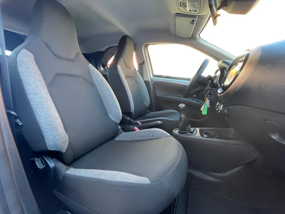 Toyota Aygo X - 1.0 VVT-i MT Play | Tijdelijk Extra Voordeel Tijdens Onze Verbouwing