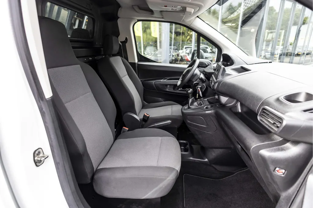 Peugeot Partner 1.5 BlueHDI Pro Long EX.BTW | Inclusief Imperial met ladderrol | All Season banden |