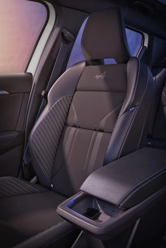 Renault Scenic e-tech electric Alpine interieur 2026