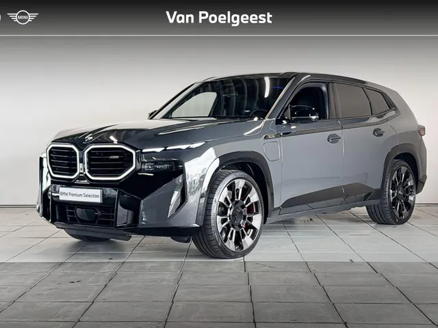 BMW XM