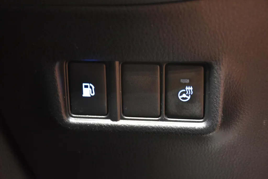 Toyota C-HR 1.8 Hybrid 122pk CVT Bi-Tone Navigatie | Cruise | Clima | PDC |Half Leer | Parlemoer Wit