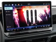 Volkswagen Tiguan R-Line Edition 1.5 eHybrid 204 PK 6 versn. DSG · Black Style Pakket · Panoramaschuif-kanteldak · Comfort Pakket Plus · Interieur Style Pakket · Prijs is inclusief inruilpremie ·