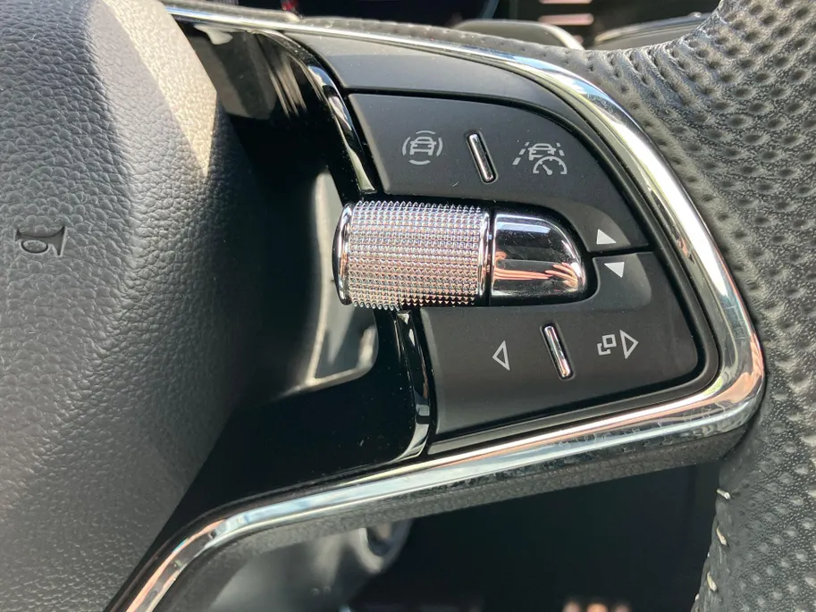 Škoda Superb Combi 1.4e-hybrid 245PK Sportline Panoramadak · Trekhaak · 360°Camera + Parkeersensoren ·