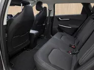 Kia EV6 Light Edition 58 kWh Dealer onderhouden | Stoel + stuurverwarming | Climate control | ACC | 800V laden | Ontzettend ruim |