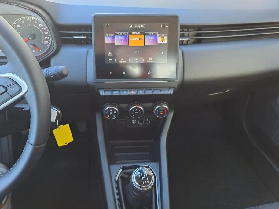 Renault Clio 1.0 TCe 90 Equilibre | Navigatie | Cruise | Rijstrooksensor met correctie | Airco | DAB | Apple Carplay/Android Auto