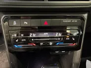 Volkswagen T-Cross 1.0 TSI 110pk DSG Style · Camera · Keyless · Dodehoeksensor · Apple/Android Car Play · Stoelverwarming · 17'Velgen ·