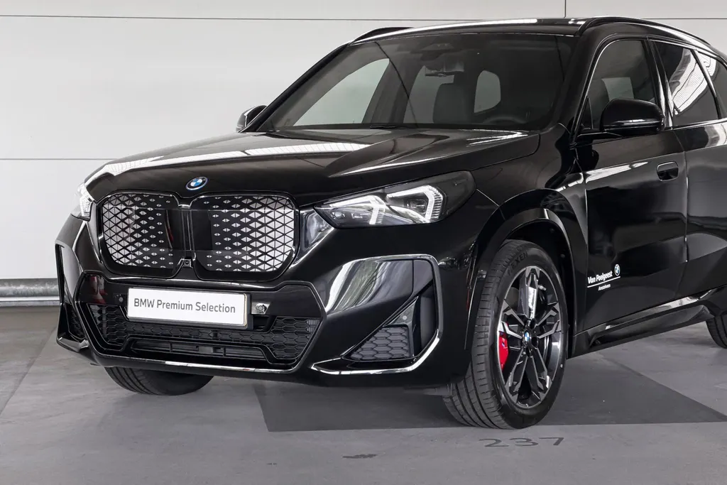 BMW iX1 eDrive20 67 kWh M Sport Edition