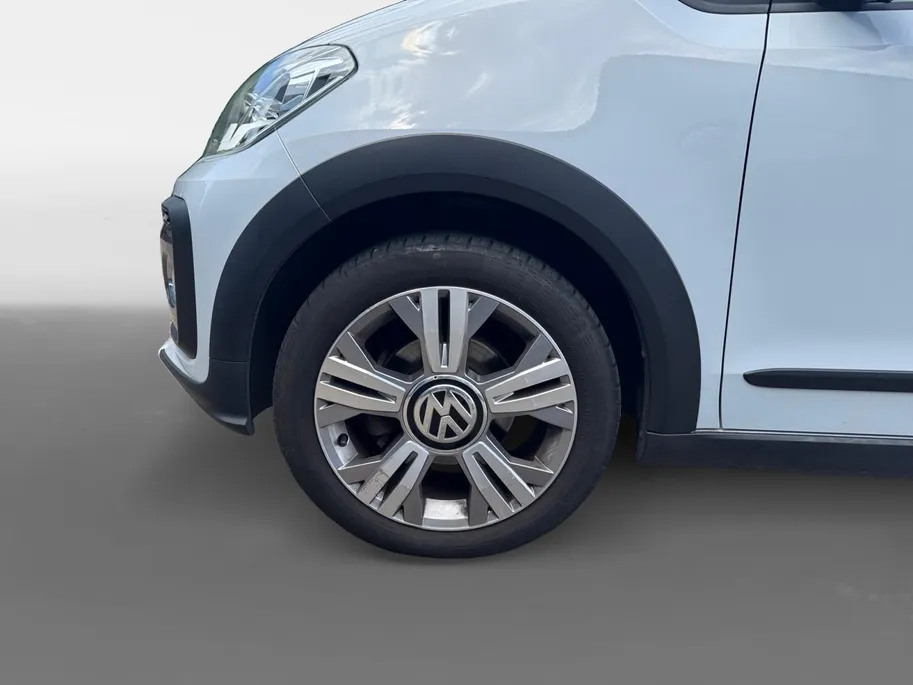 Volkswagen up! 1.0 TSI BMT cross up! | Parkeercamera | Stoel + Stuurverwarming | Climate control | Bluetooth | Lm-velgen