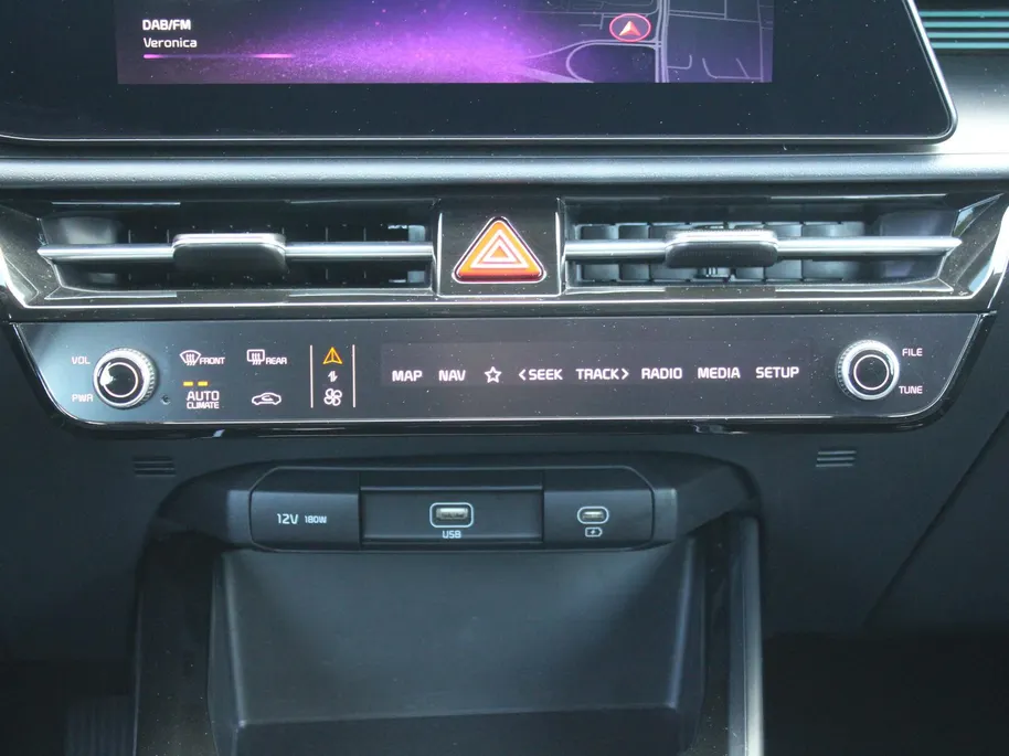 Kia Niro 1.6 GDi Hybrid DynamicLine | Camera | Clima | Cruise | Navi | 16" LM | Keyless | Apple Carplay/Android Auto |