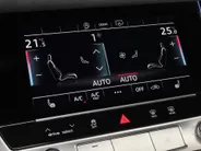 Audi A6 Avant 40 TFSI 204pk S edition Competition · Panoramadak · Apple/Android Car Play · Camera · Elek. stoelverstelling met memory · 19'' Velgen ·  Garantie t/m 15-07-2028 of 100.000km