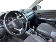 Suzuki Vitara 1.4 Boosterjet Style Smart Hybrid | Trekhaak | Dealer onderhouden | Navigatie | dodehoek detectie | Achteruitrijcamera | Stoelverwarming |10 jaar garantie! |