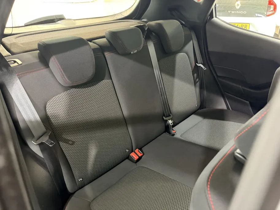 Ford Fiesta 95PK EcoBoost ST-Line | Keyless | Lichtmetalen Velgen | Climate Control | Apple CarPlay/Android Auto | LED Dagrijverlichting | Cruise Control | Armsteun | Elektrische Ramen & Spiegels |