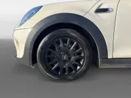 MINI Cooper Cabrio 1.5 Salt Sportieve frisse cabrio, genieten met open dak!