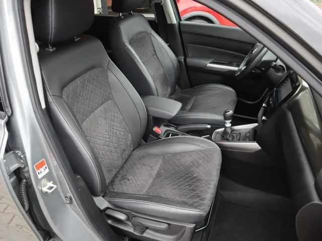 Suzuki Vitara 1.4 BoosterJet Style Hybrid Trekhaak | AdaptiveCruise | Carplay