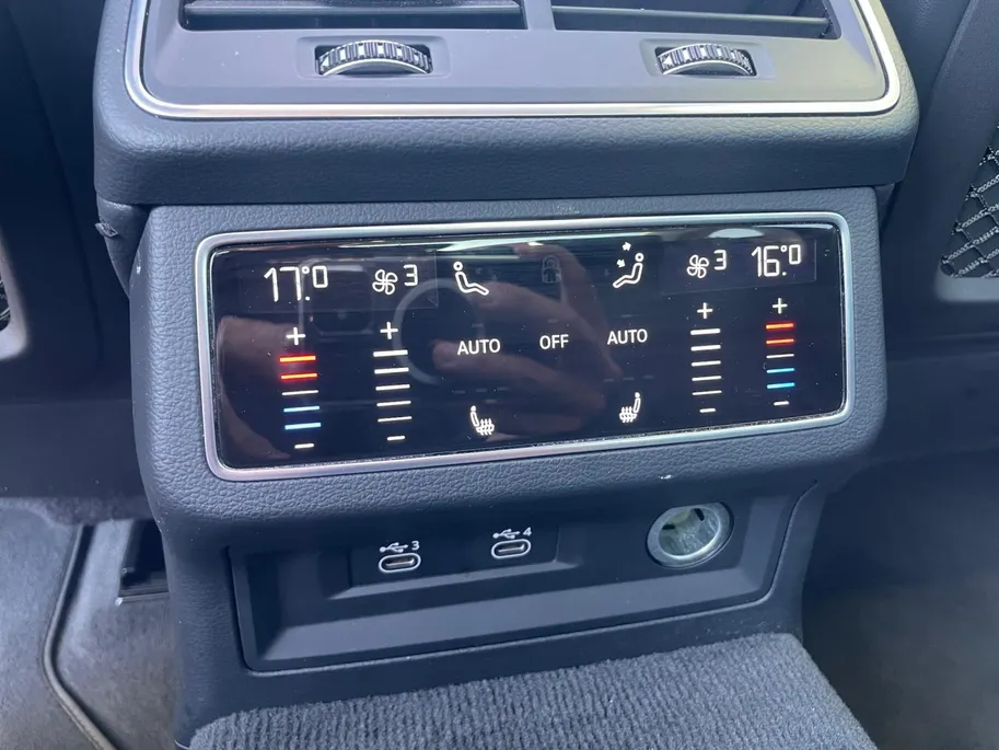 Audi A6 Limousine 50 TFSI e quattro Business edition *Automaat*Navi+360Camera*Schuif/kanteldak*Climate Control*Stoelverwarming/ventilatie*Elekt. Achterklep*Memory stoelen*Nette auto!