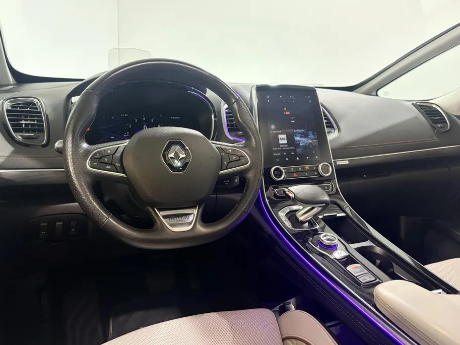 Renault Espace 225PK TCe Initiale Paris 7p. Automaat | 7 Zitplaatsen | Stoelverwarming | Schuif/Kantel Dak | Stoelverkoeling | Semi Elektrische Wegklapbare Trekhaak | Climate Control | Apple CarPlay/Android Auto | Head Up Display | Wit Leder | Camera | Parkeersensoren |
