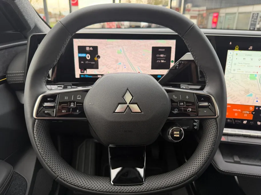 Mitsubishi Eclipse Cross Instyle 87 kWh | Volcanic grey met zwart dak |  €3.000, - ACTIE KORTING op voorraad auto's | 8 JAAR GARANTIE |  op = op