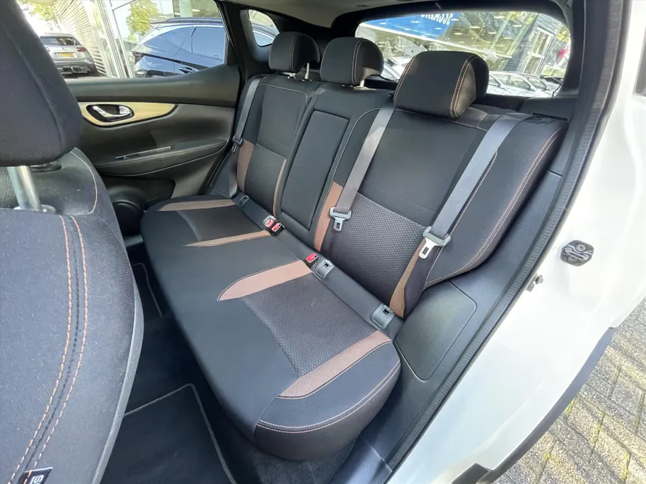Nissan QASHQAI 1.3 140pk N-Motion / Navi / Cruise / Clima / 360 camera
