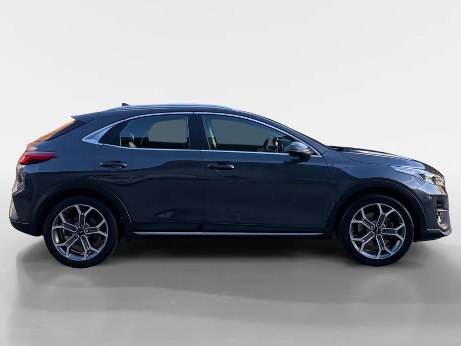 Kia XCeed 1.0 T-GDi DynamicLine | Trekhaak | Achteruitrijcamera | Parkeersensoren achter | Apple/Android Carplay | Navi | Climate Control | LMV