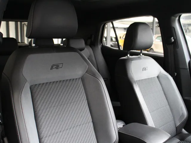 Volkswagen T-Cross 1.5 TSI DSG Style R-Line Navigatie | Camera | 18' R-Line velgen |