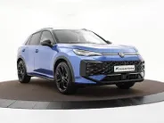 Volkswagen T-Roc R-Line First Edition 1.5 eTSI 150 PK 6 versn. DSG · Assistance Pakket · Multimedia Pakket · Park & Comfort Pakket · Voorraad OUTLET · Prijs is inclusief inruilpremie ·