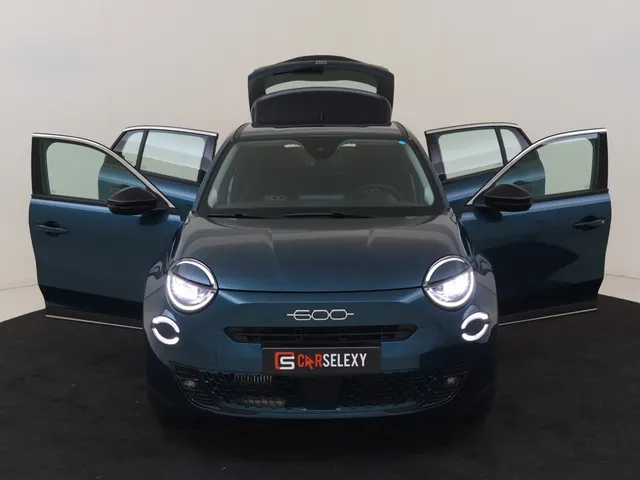 Fiat 600 1.2 Hybrid Urban