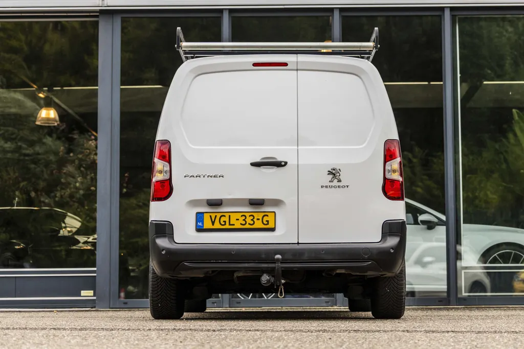 Peugeot Partner 1.5 BlueHDI Pro Long EX.BTW | Inclusief Imperial met ladderrol | All Season banden |
