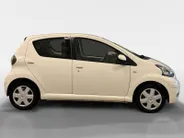 Toyota Aygo 1.0 AUTOMAAT | COMFORT NAVIGATOR | AIRCO | NL-AUTO |