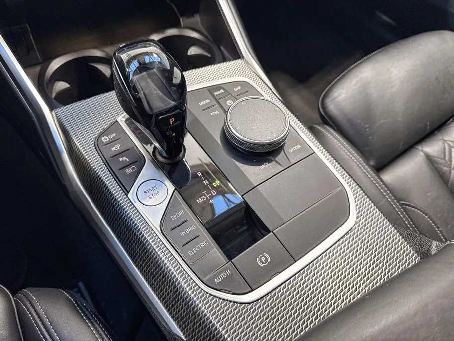 BMW 3 Serie Touring 330e High Executive Model M Sport