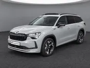 Škoda Kodiaq 1.5 TSI 204pk DSG PHEV Sportline Business · Panoramadak · Camera · Wegklapbare Trekhaak · Elek. Voorstoel · 19'' Inch · Garantie t/m 22-06-2030 of 100.000km