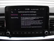 Kia Stonic 1.0 T-GDi MHEV DynamicPlusLine | Stuur-/stoelverwarming | Camera | Clima | Cruise | 16' LM | Navi | LED | Keyless |