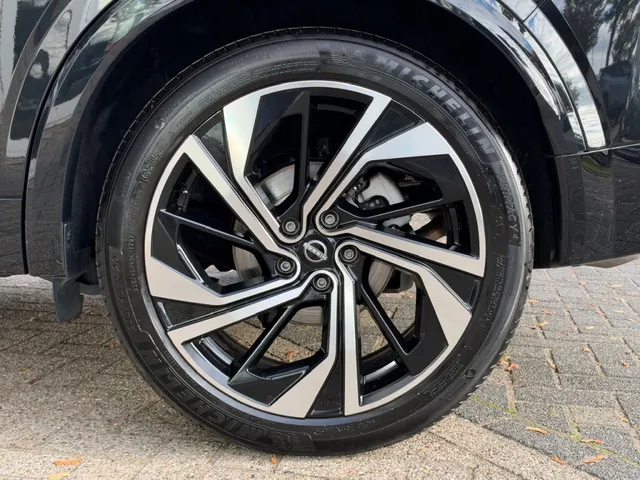 Nissan QASHQAI 1.3 Mild-Hybrid 158pk Xtronic Tekna Plus VERKOCHT | Leder | Panoramadak | 360-Camera | App Connect | Head-Up | Keyless