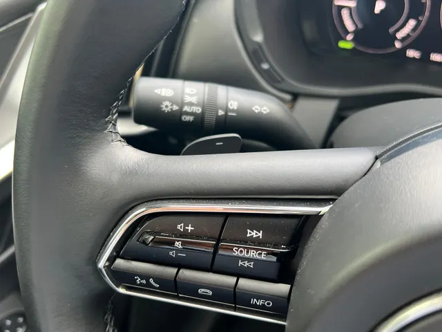 Mazda CX-60 2.5 e-SkyActiv PHEV Homura Plus | TREKHAAK |AUTOMAAT | PLUG-IN HYBDRIDE | PANORAMADAK | 2500kg TREKGEWICHT | LEDER | 360gr CAMERA | MEEST LUXE UITVOERING | BIJNA NIEUW |