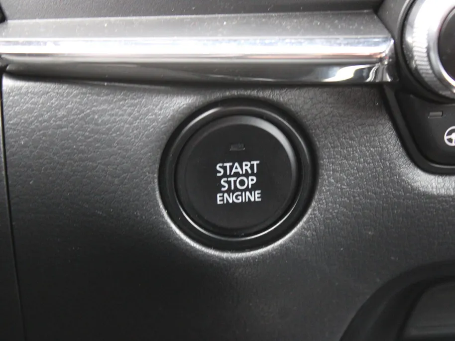 Mazda CX-30 2.0 e-SkyActiv-X M Hybrid Centre-line | Stuur-/stoelverwarming | Camera | HUD | LED | 18' LM | Dodehoek sensor | Cruise adapt. |